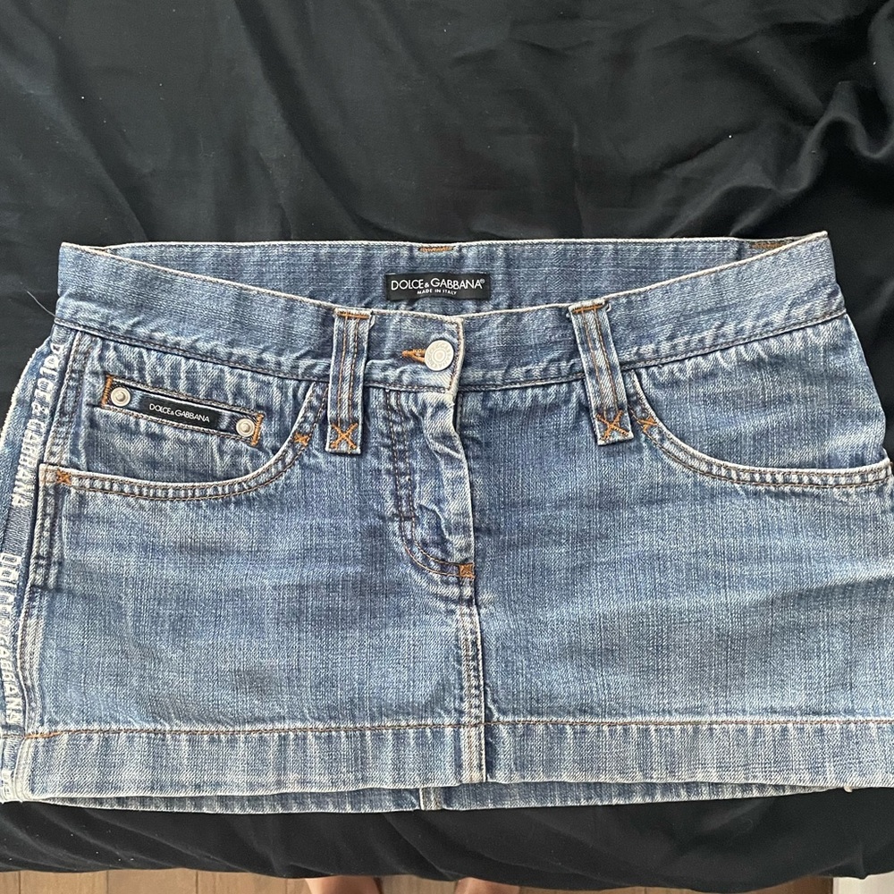 2000’s Dolce and Gabbana Mini Skirt Size M